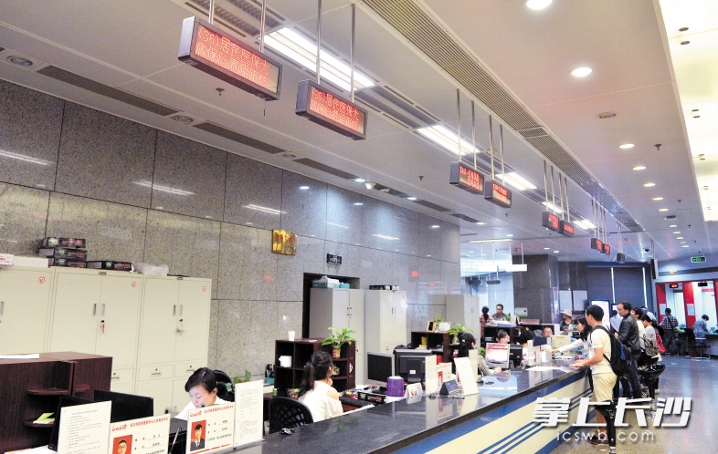 嘉峪关同城24小时医保提取(同城医保卡转移怎么办理)